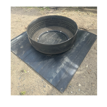 TYRE FEEDER WITH BASE